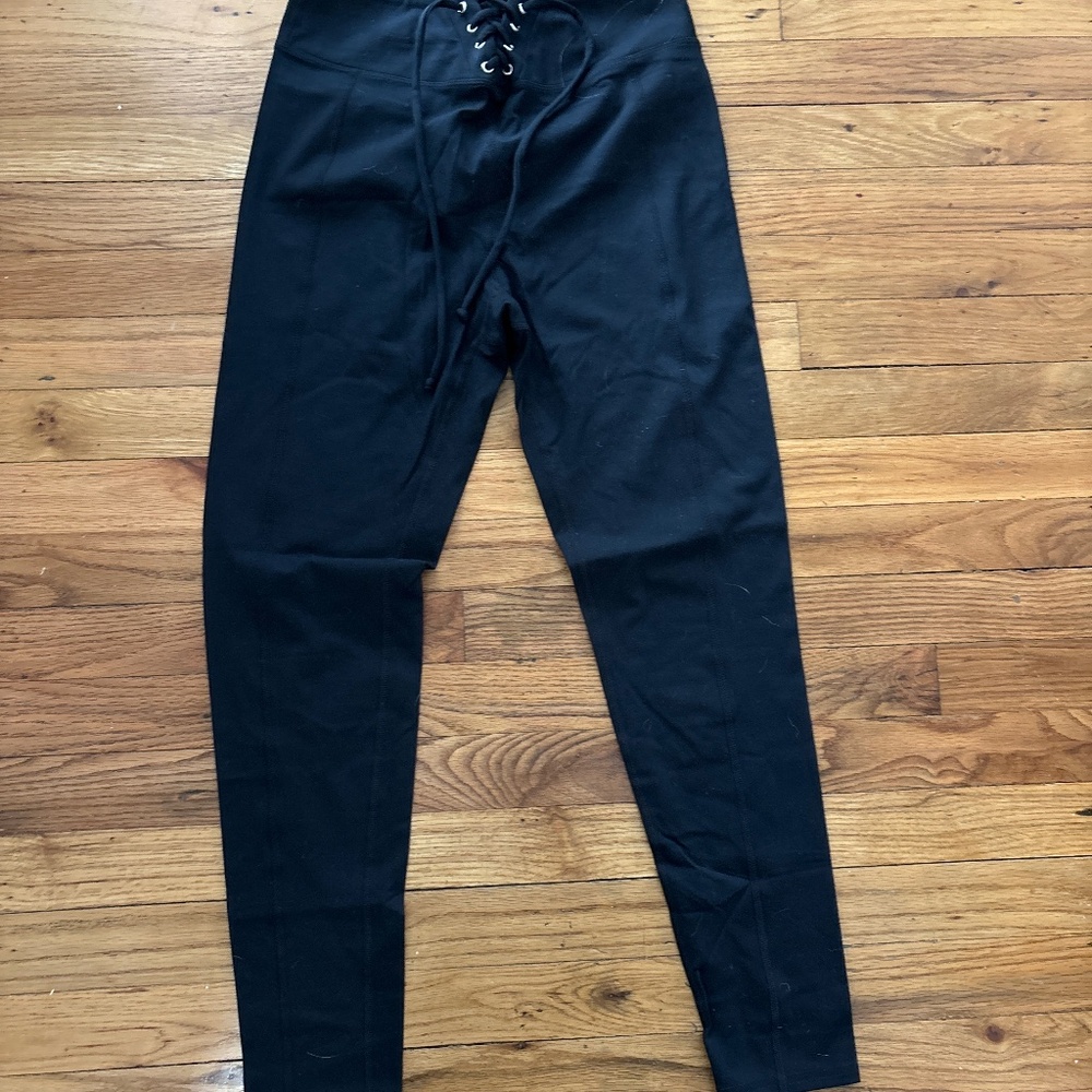 Lace up active legging